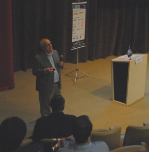 Luiz Tadeu Navarro (STAR ONE) mostrou as novas aplicações de satélites para o setor